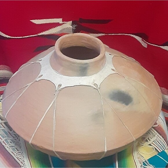 Large Tarahumara SW American Indian Mexican Ceramic Water Pot 16" Wide - Picture 14 of 16